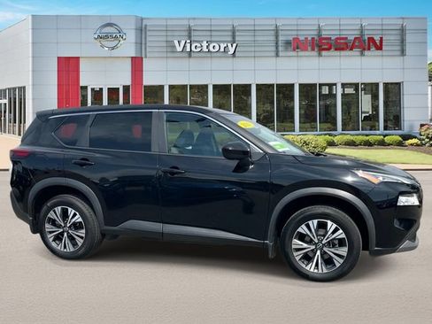 Used 2023 Nissan Rogue SV AWD/4WD image 2