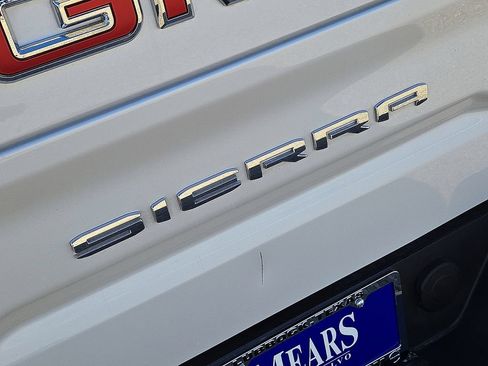 Used 2023 GMC Sierra 1500 SLT w/ SLT Premium Package AWD/4WD image 13