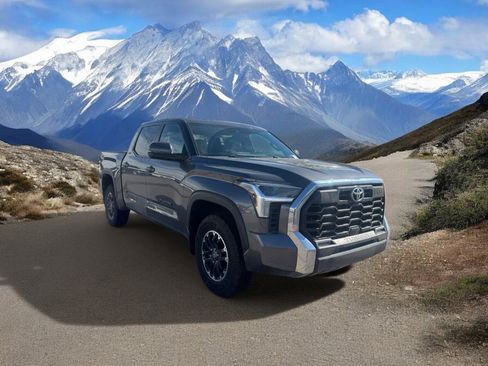 Used 2025 Toyota Tundra SR5 w/ TRD Off-Road Package AWD/4WD image 7
