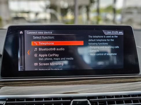 Used 2019 BMW 530i w/ Convenience Package RWD image 23