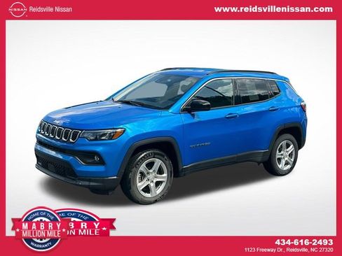 Used 2024 Jeep Compass Latitude AWD/4WD image 1