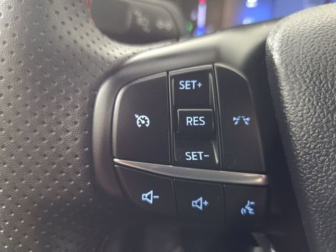 Used 2025 Ford Escape ST-Line image 18