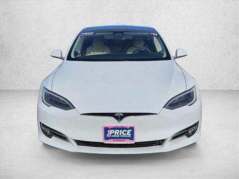 Used 2017 Tesla Model S 90D image 2