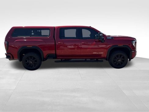 Used 2024 GMC Sierra 2500 AT4 w/ Technology Package AWD/4WD image 8
