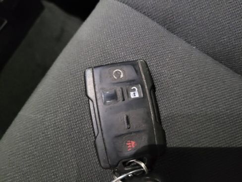 Used 2018 Chevrolet Silverado 1500 LT w/ All Star Edition image 32