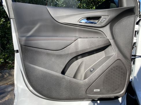 Used 2024 Chevrolet Equinox RS w/ RS Leather Package image 15