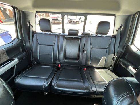 Used 2019 Ford F250 Lariat w/ Lariat Value Package AWD/4WD image 32