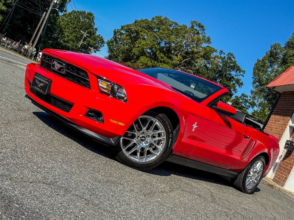Used 2012 Ford Mustang Premium RWD image 8