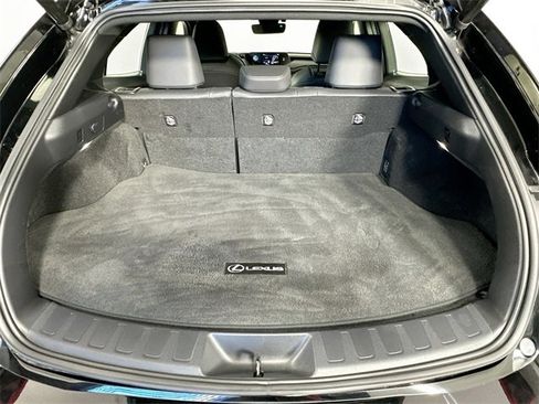 Used 2022 Lexus UX 250h w/ Premium Package image 31