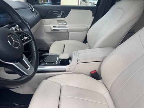 Used 2021 Mercedes-Benz GLA 250 4MATIC image 18