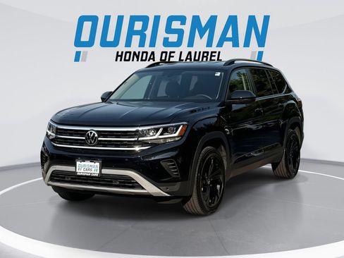 Used 2023 Volkswagen Atlas SE AWD/4WD image 1