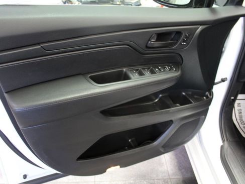 Used 2023 Honda Odyssey Sport image 19