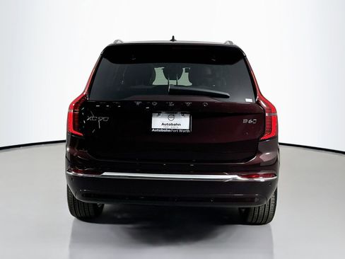 New 2025 Volvo XC90 B6 Core w/ Climate Package image 6