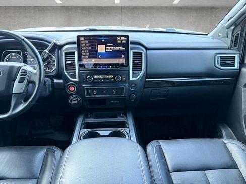 Used 2019 Nissan Titan SL w/ Midnight Edition image 3
