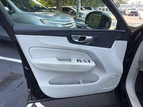 Certified 2023 Volvo XC60 B5 Core w/ Climate Package AWD/4WD image 59
