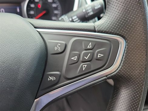 Used 2022 Chevrolet Equinox LS w/ LS Convenience Package image 22