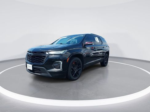 Used 2022 Chevrolet Traverse Premier w/ Redline Edition AWD/4WD image 4