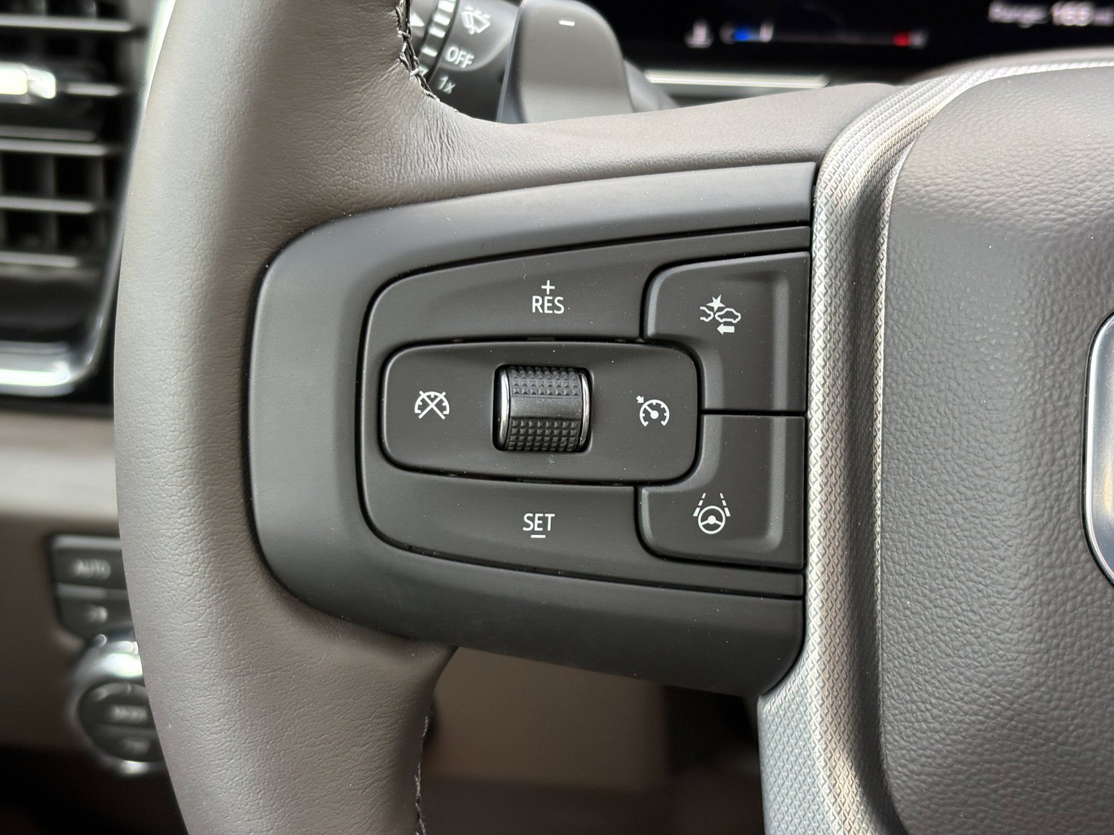 Used 2026 GMC Sierra 1500 Denali AWD/4WD image 31