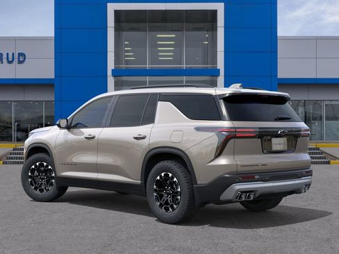 New 2027 Chevrolet Traverse Z71 w/ Driver Confidence Package AWD/4WD image 3