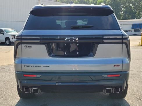 Used 2024 Chevrolet Traverse RS w/ LPO, Floor Liner Package image 4