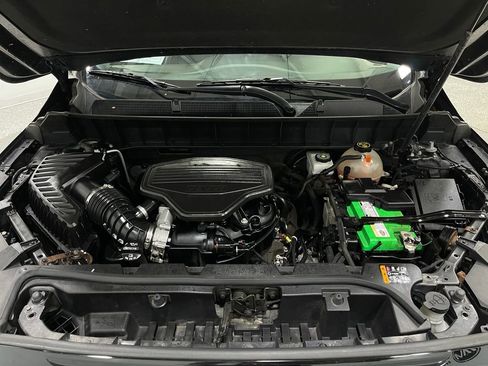 Used 2019 GMC Acadia SLT w/ Black Edition image 29