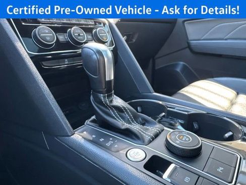 Certified 2023 Volkswagen Atlas Cross Sport SEL R-Line AWD/4WD image 17