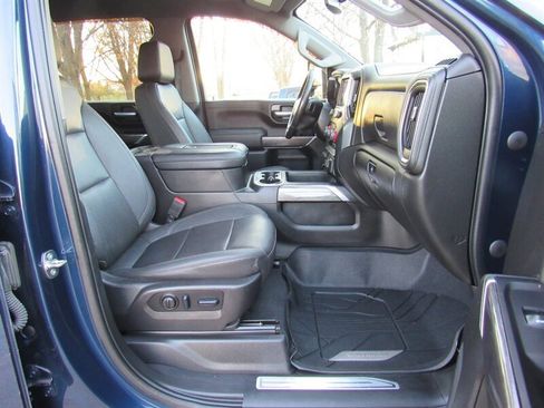 Used 2022 Chevrolet Silverado 3500 LTZ w/ LTZ Convenience Package image 24