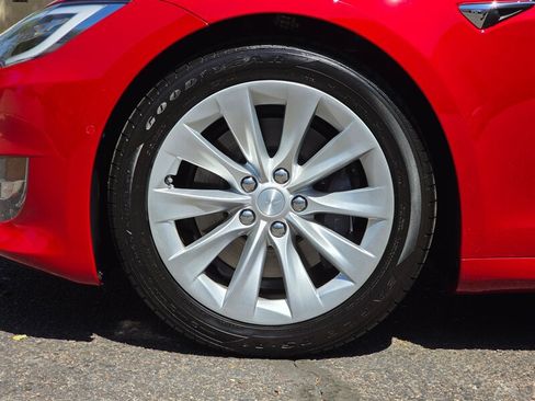 Used 2018 Tesla Model S 75D AWD/4WD image 35