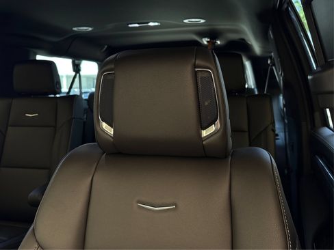 New 2026 Cadillac Escalade ESV 4WD image 30