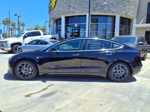 Used 2018 Tesla Model 3 Long Range RWD image 2