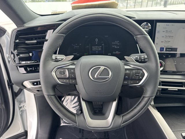 Used 2025 Lexus RX 350h AWD/4WD image 14