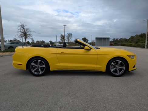 Used 2016 Ford Mustang V6 w/ Equipment Group 051A image 4