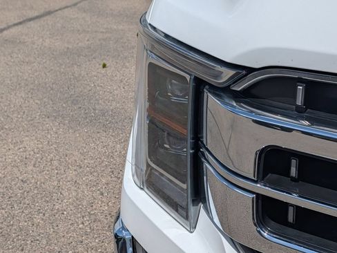 Used 2021 Ford F150 Lariat w/ Equipment Group 502A High AWD/4WD image 3