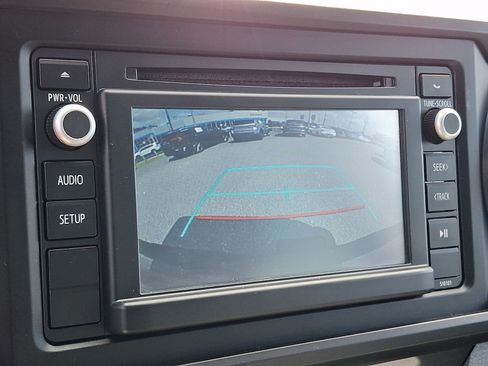 Used 2016 Toyota Tacoma SR w/ Towing Package AWD/4WD image 17