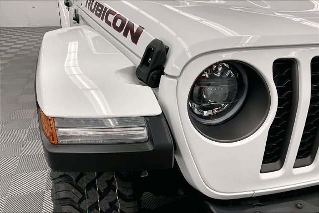 Used 2023 Jeep Gladiator Rubicon w/ LED Lighting Group AWD/4WD image 32