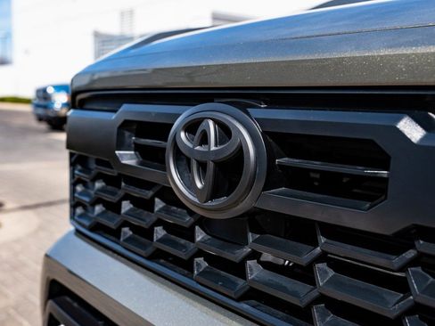 Used 2025 Toyota Tacoma TRD Sport AWD/4WD image 3