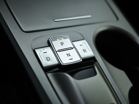 Used 2023 Hyundai Kona SE w/ Cargo Package image 38