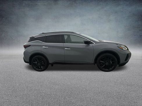 Used 2024 Nissan Murano SV w/ SV Midnight Edition Package image 6