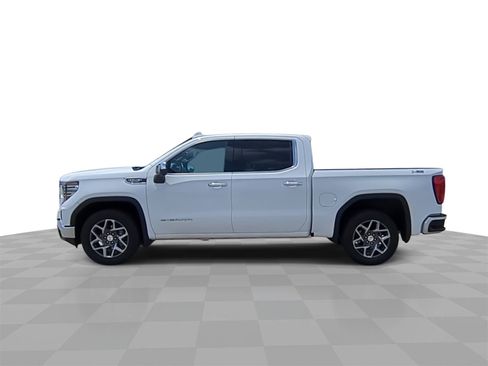 Certified 2022 GMC Sierra 1500 SLT w/ X31 Off-Road Package image 5