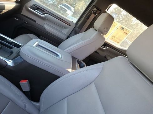 Used 2022 GMC Sierra 1500 SLT w/ SLT Convenience Package image 5