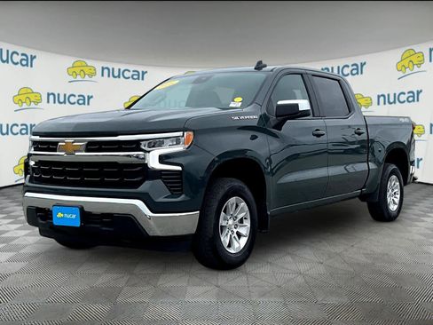 Used 2025 Chevrolet Silverado 1500 LT image 3