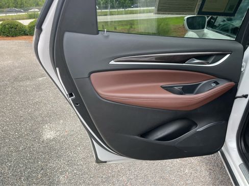 Used 2020 Buick Enclave Avenir w/ Avenir Technology Package FWD image 19