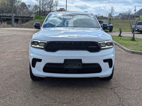 Used 2024 Dodge Durango GT image 2