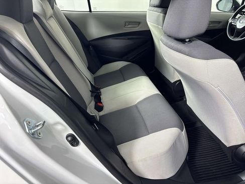 Used 2025 Toyota Corolla LE FWD image 10