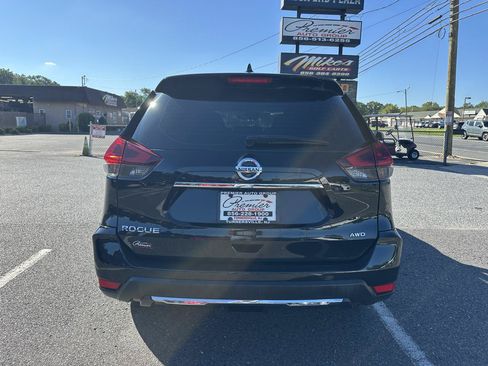Used 2019 Nissan Rogue S AWD/4WD image 6