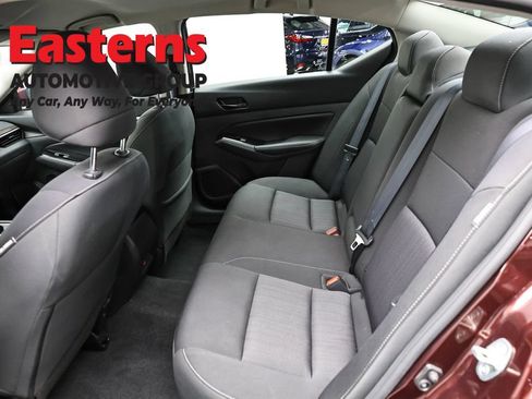 Used 2023 Nissan Altima 2.5 SV FWD image 21