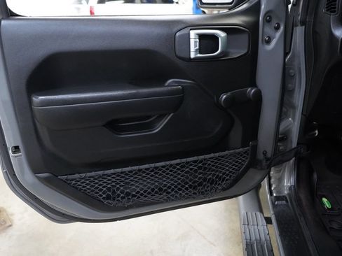 Used 2021 Jeep Wrangler Unlimited Sport AWD/4WD image 15