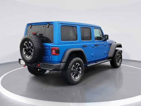 Used 2024 Jeep Wrangler Unlimited Rubicon w/ Technology Group image 3