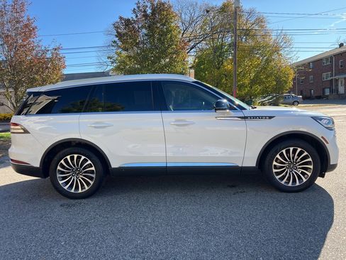 Used 2022 Lincoln Aviator AWD w/ Premium Package image 6