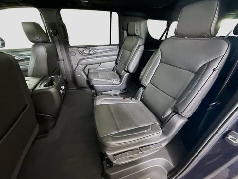 Used 2023 GMC Yukon XL Denali AWD/4WD image 25